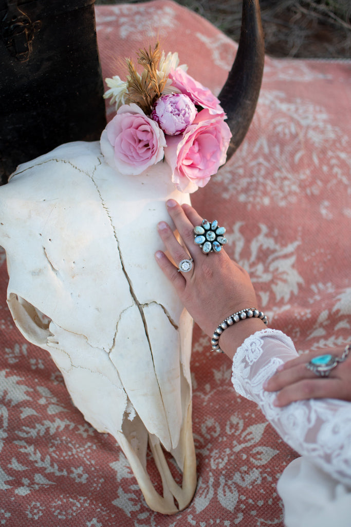 Elastic Desert Pearls