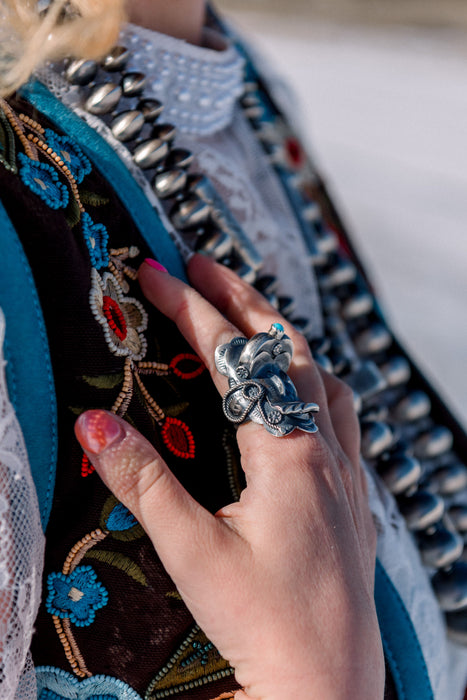 The Vaquero Saddle Ring