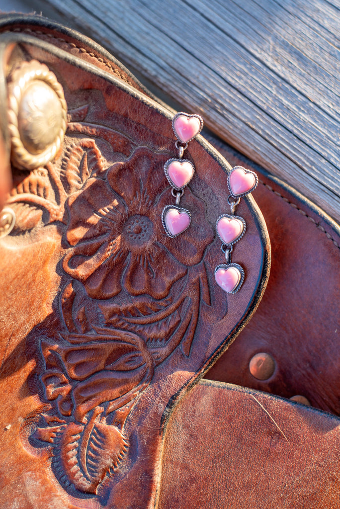 Heart Eyes Pink Conch Earrings
