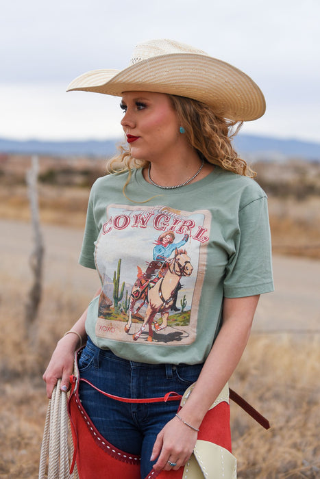 Can't Tame a Cowgirl Tee